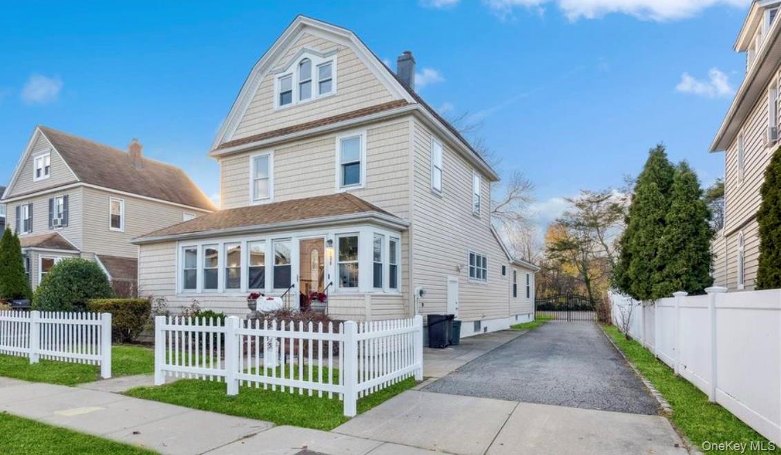 #1 photo, 120 N Forest Avenue, Rockville Centre , NY 11570