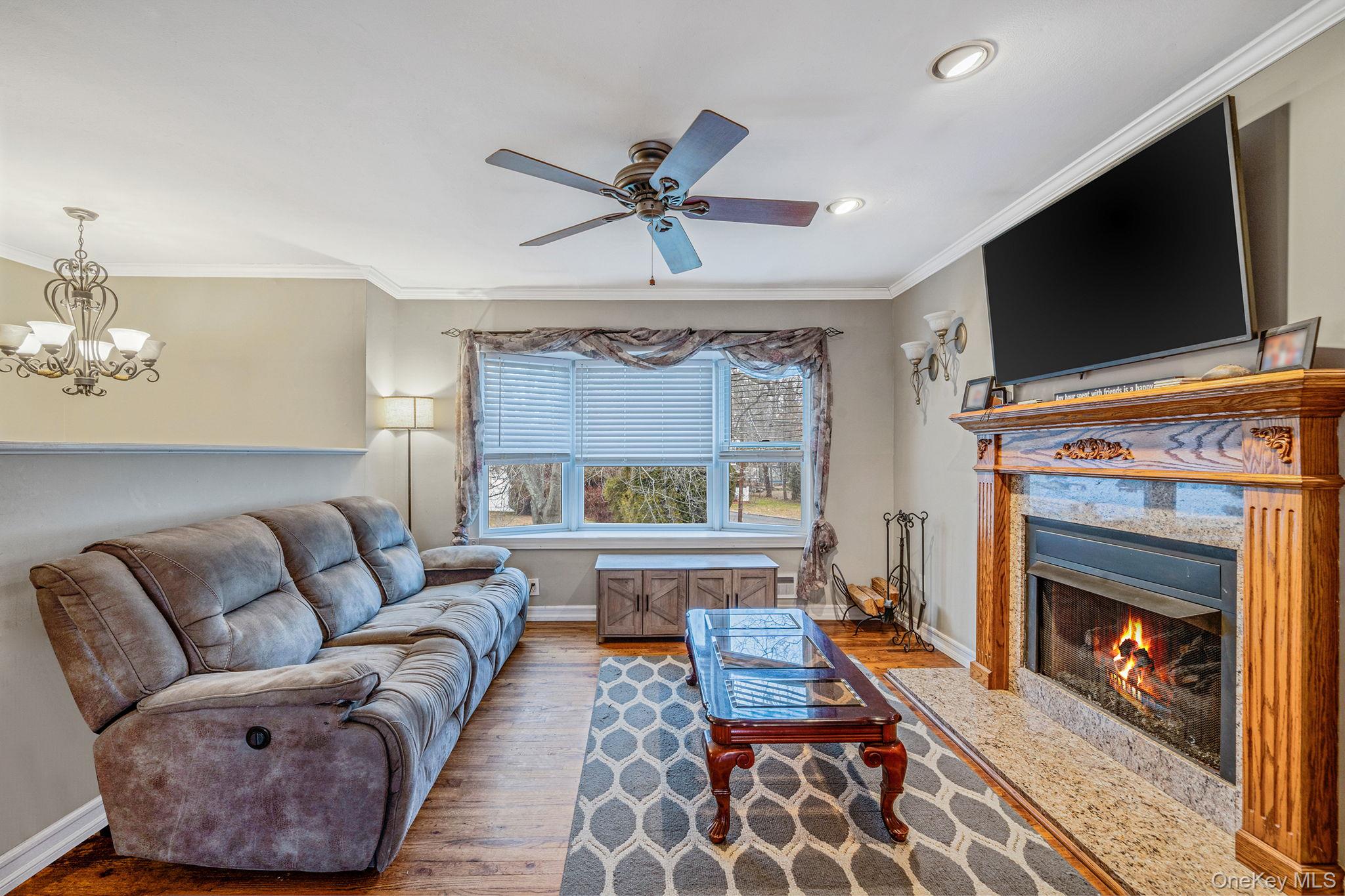 #8 photo, 154A Woodrow Parkway, West Babylon , NY 11704