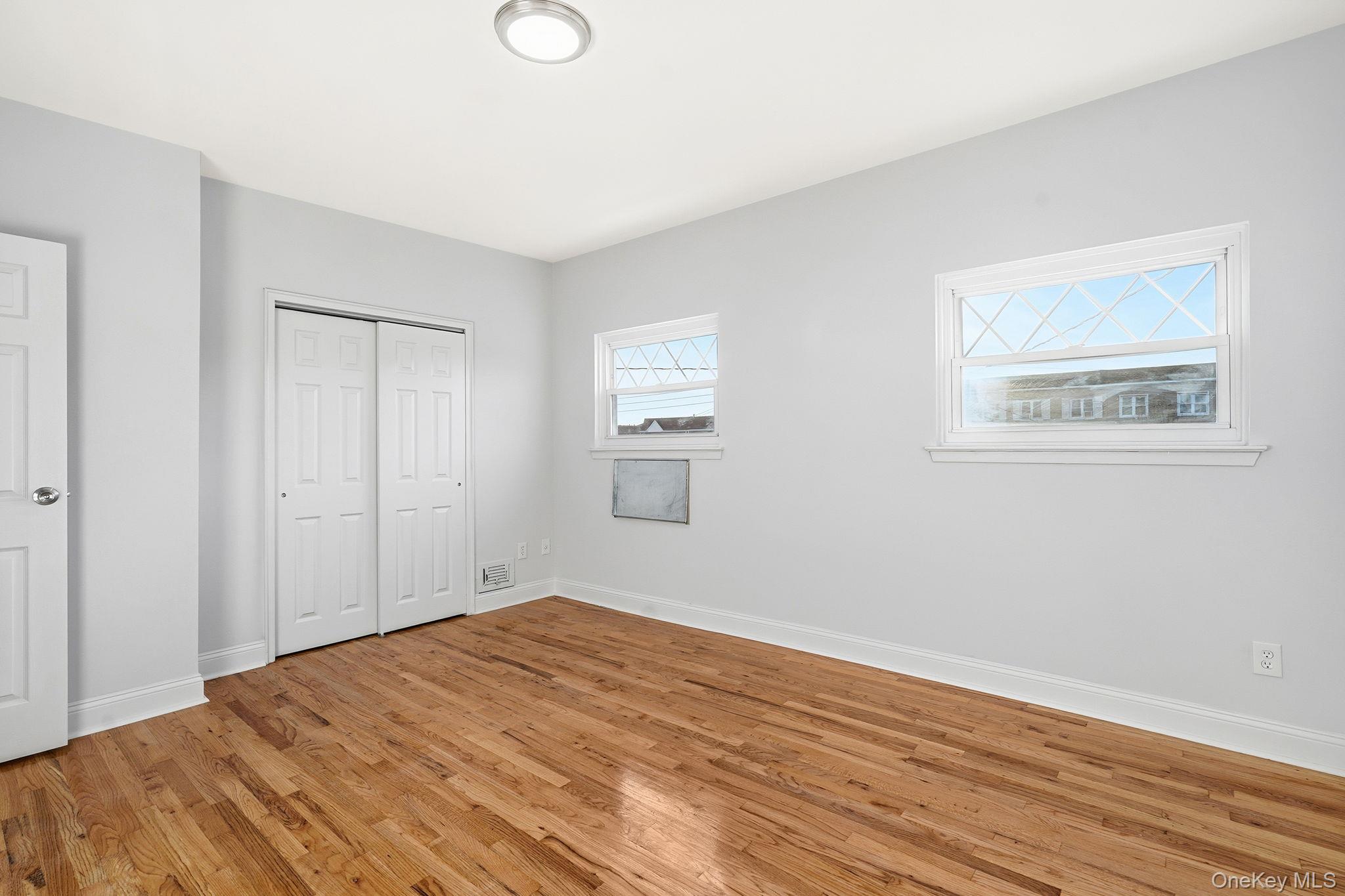 #18 photo, 278 Balcom Avenue, Bronx , NY 10465