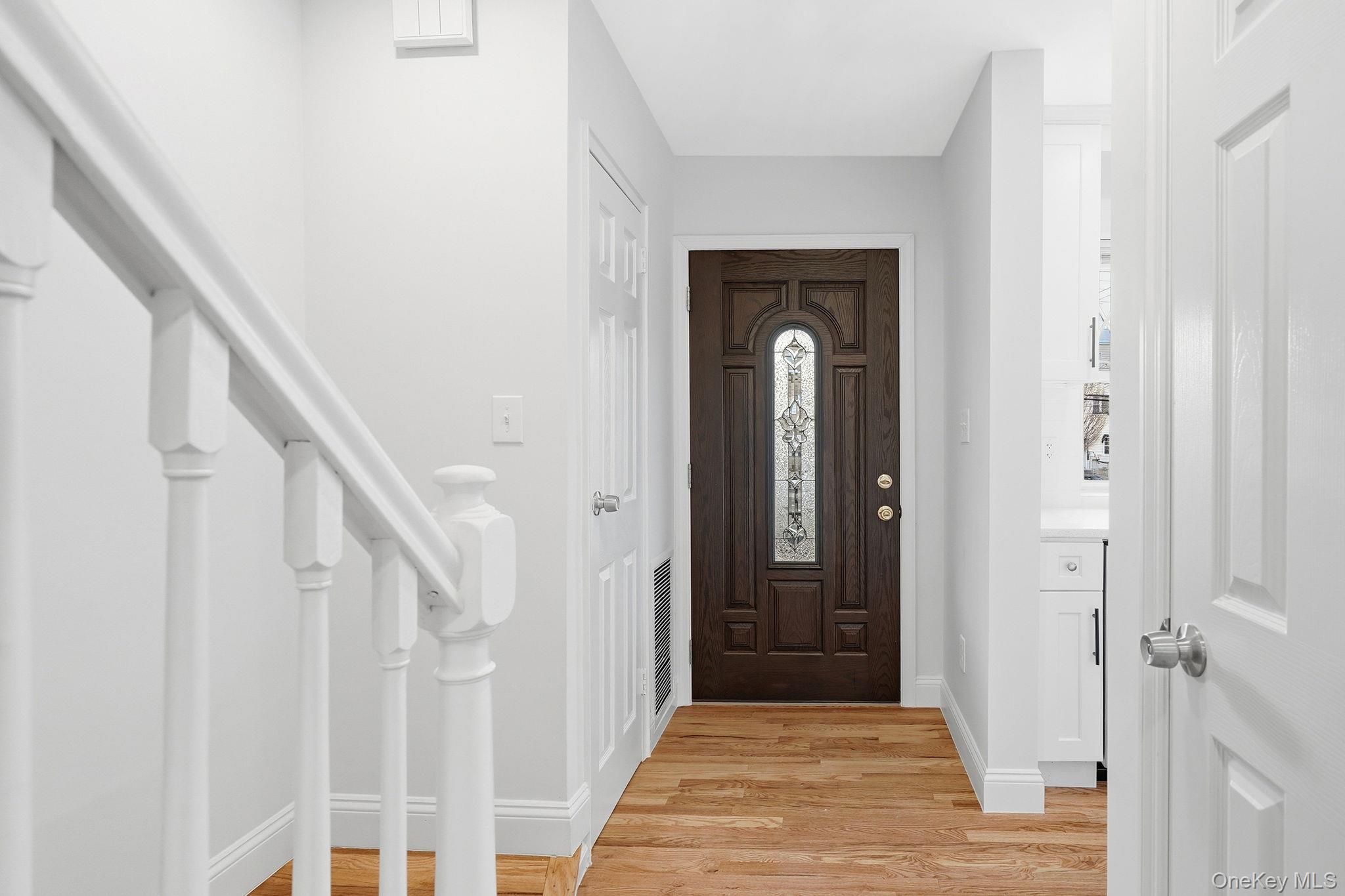 #3 photo, 278 Balcom Avenue, Bronx , NY 10465