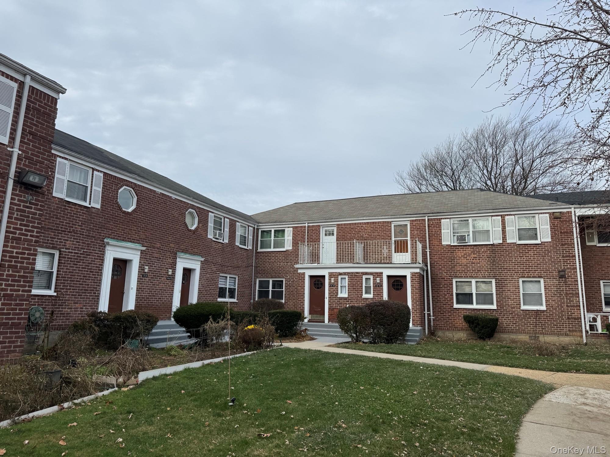 #13 photo, 131-30 Laurelton Parkway, Laurelton , NY 11422