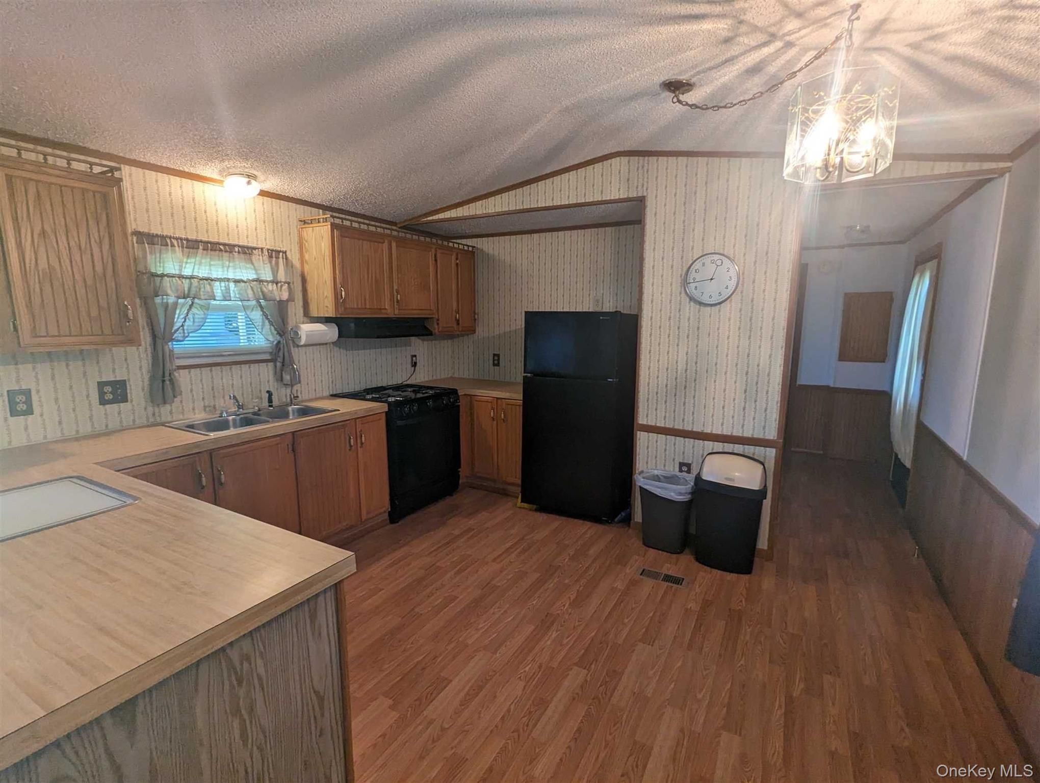 #11 photo, 132 North Montgomery Street, Walden , NY 12586