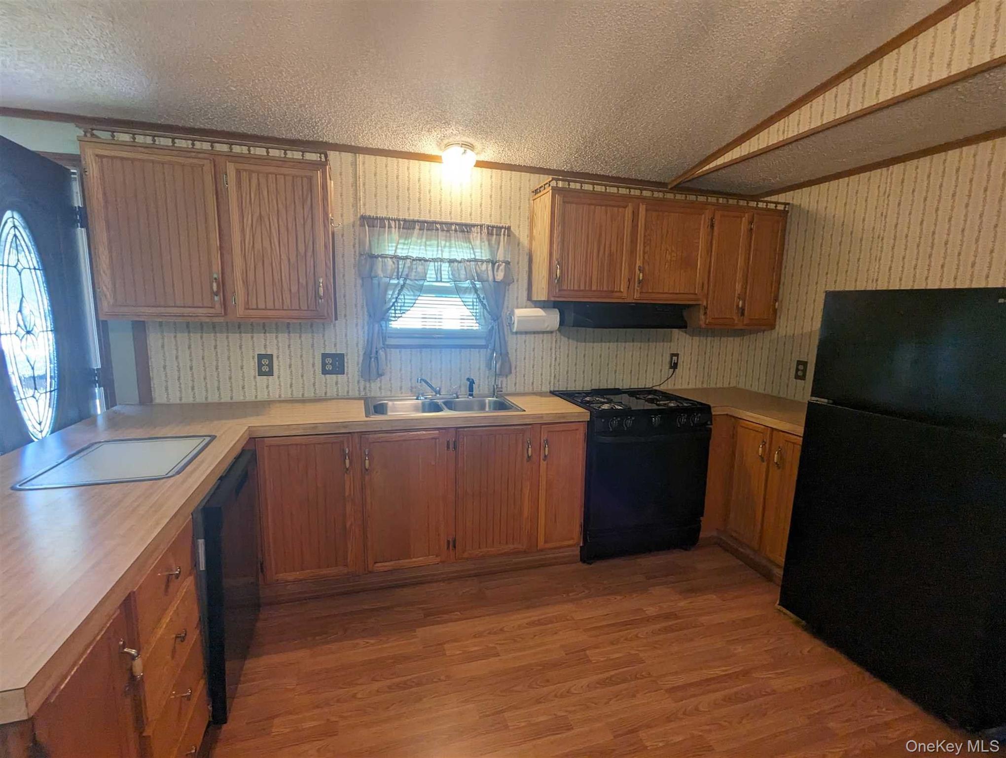 #3 photo, 132 North Montgomery Street, Walden , NY 12586