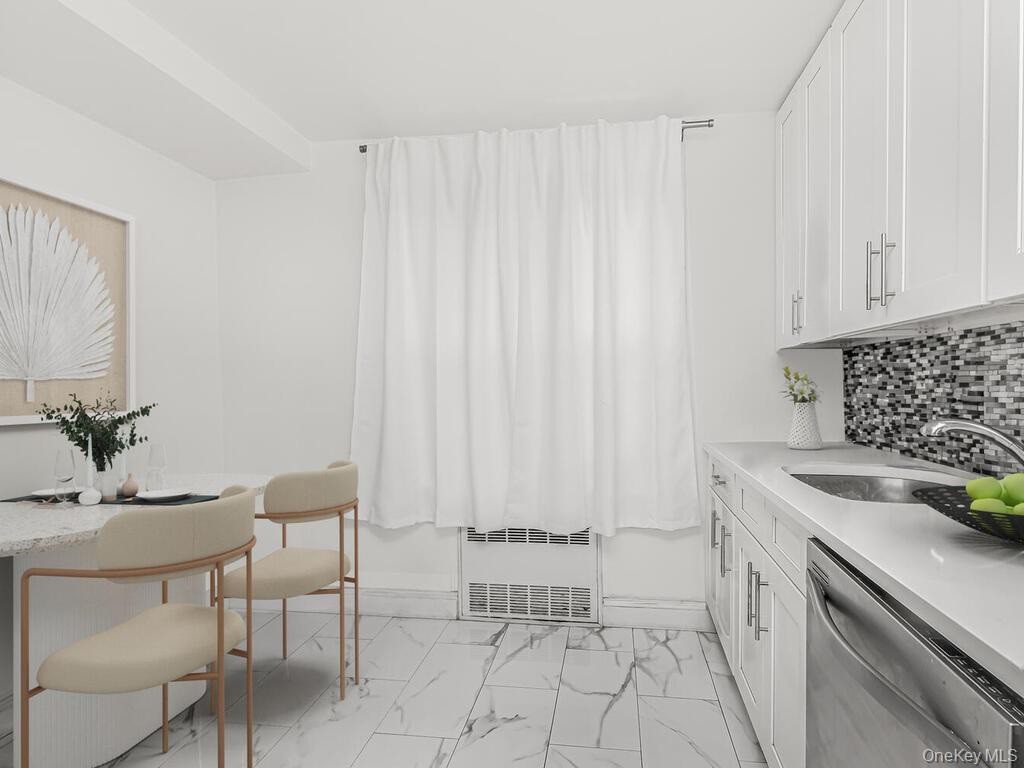 #3 photo, 2750 Johnson Avenue, Bronx , NY 10463