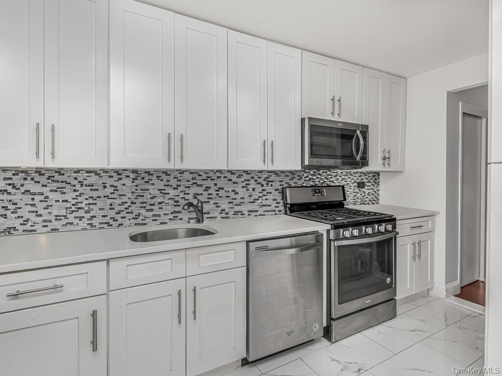 #6 photo, 2750 Johnson Avenue, Bronx , NY 10463