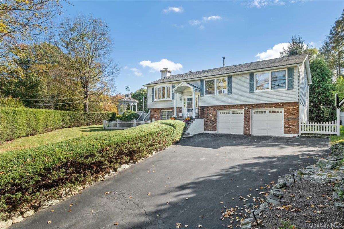 #1 photo, 9 Aqueduct Road, Garrison , NY 10524