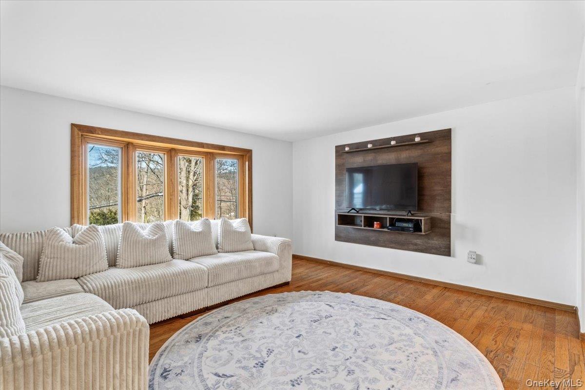 #11 photo, 9 Aqueduct Road, Garrison , NY 10524