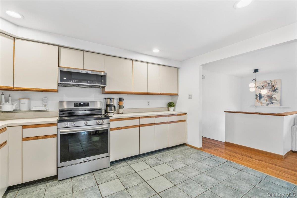 #17 photo, 9 Aqueduct Road, Garrison , NY 10524