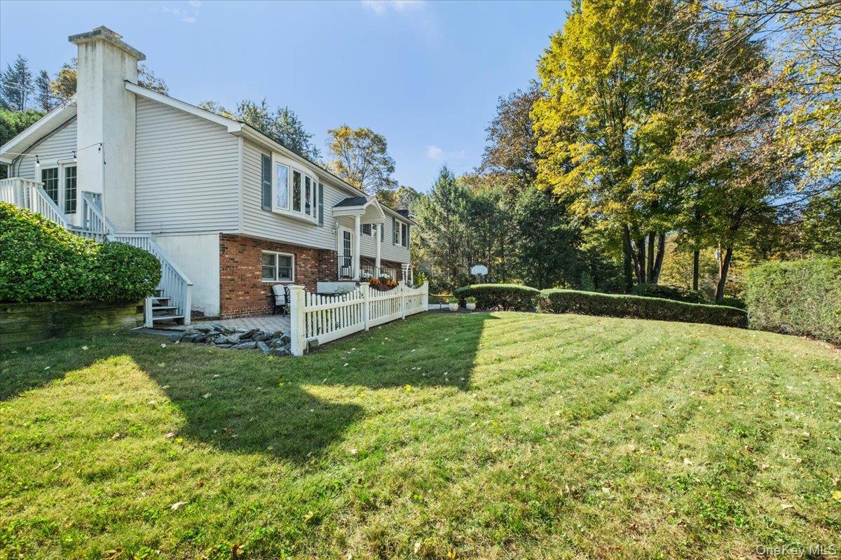 #3 photo, 9 Aqueduct Road, Garrison , NY 10524