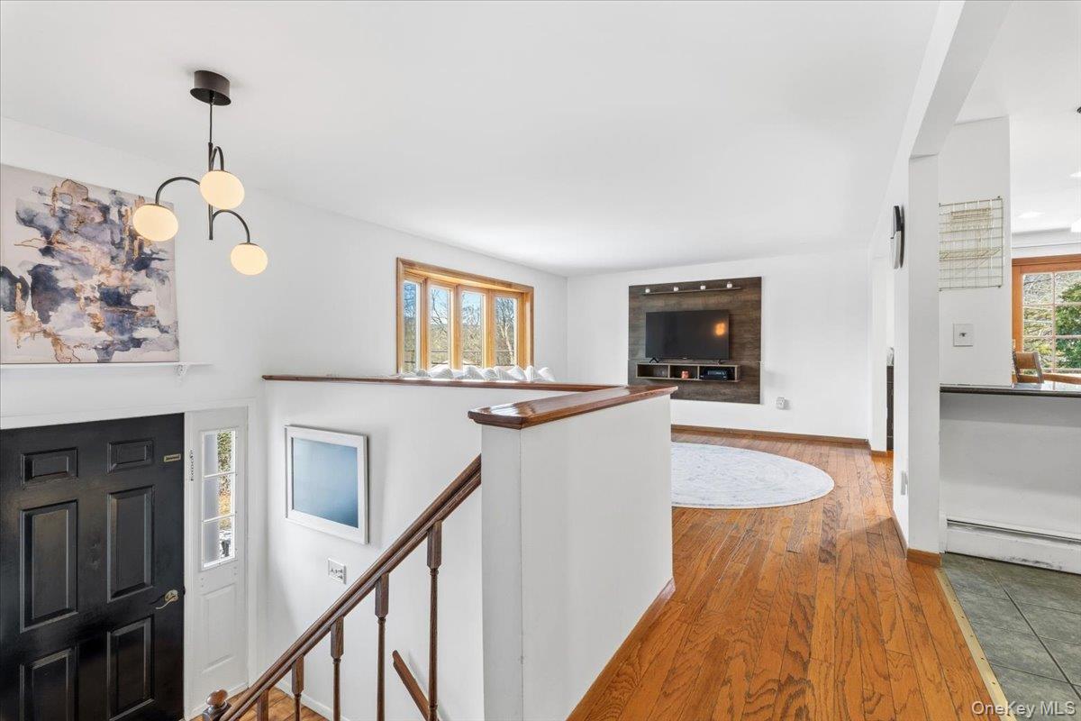 #8 photo, 9 Aqueduct Road, Garrison , NY 10524