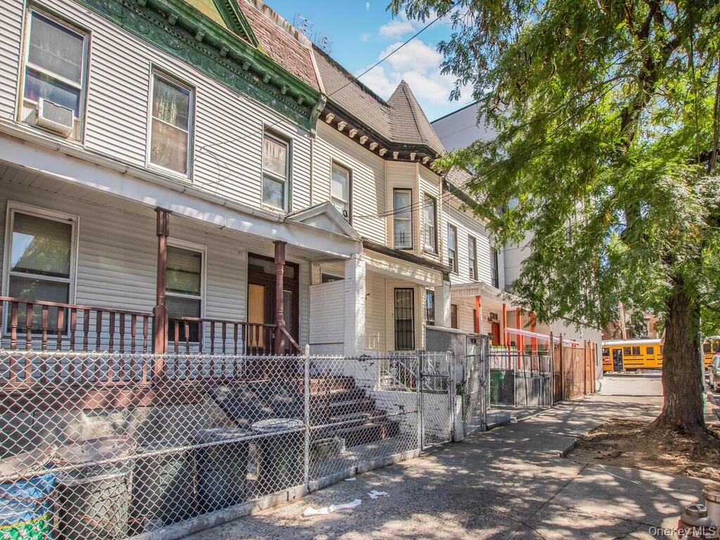 #3 photo, 279 E 169th Street, ব্রঙ্কস Bronx , NY 10456