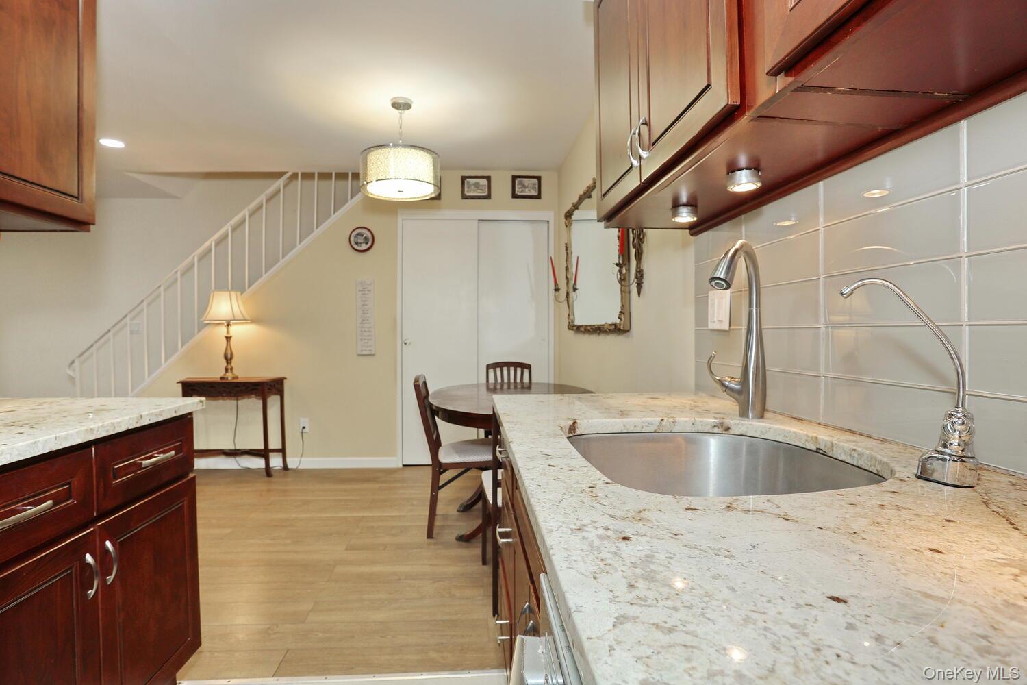 #11 photo, 20 Main Street, 紐約州 Garnerville , NY 10923