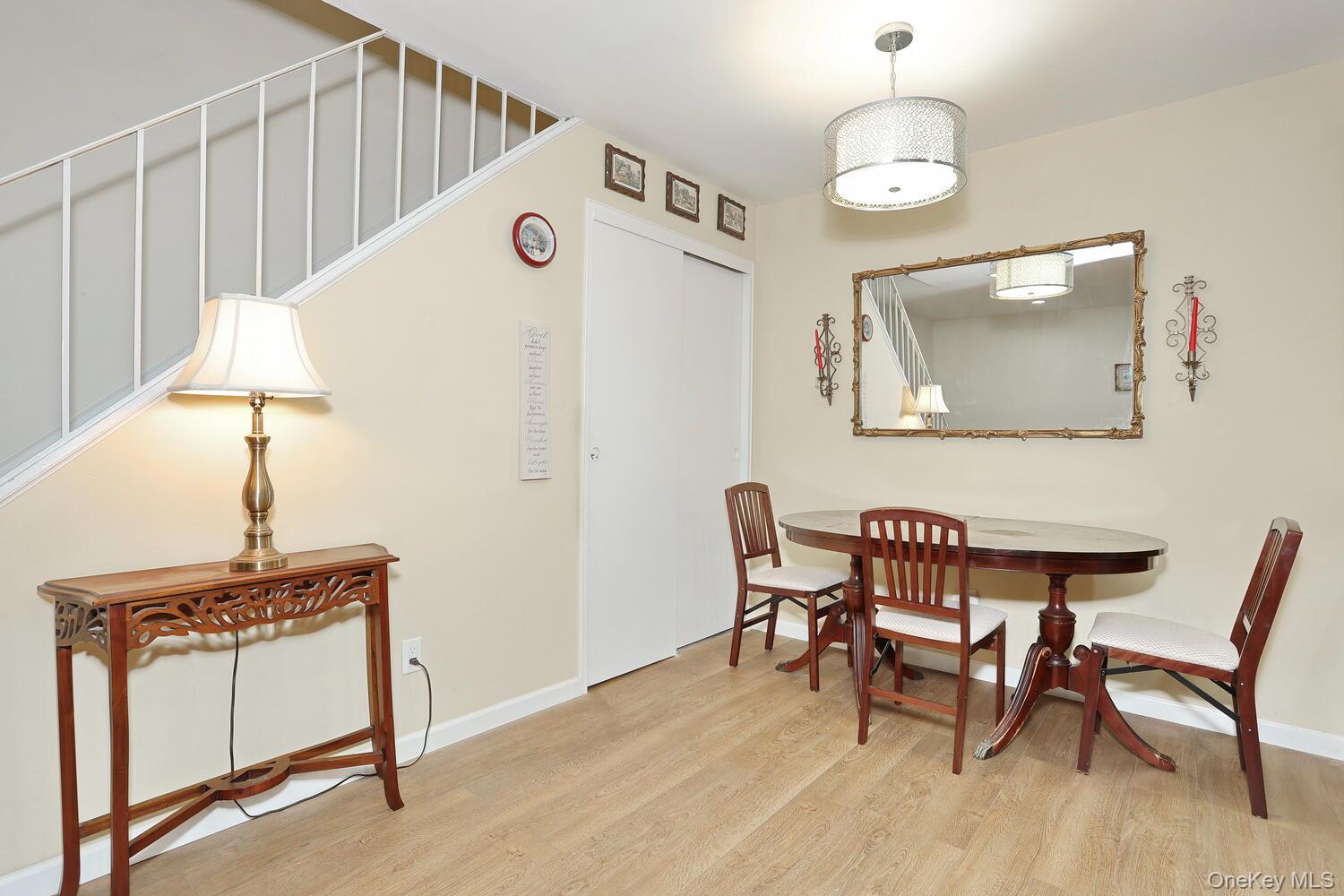 #12 photo, 20 Main Street, 紐約州 Garnerville , NY 10923