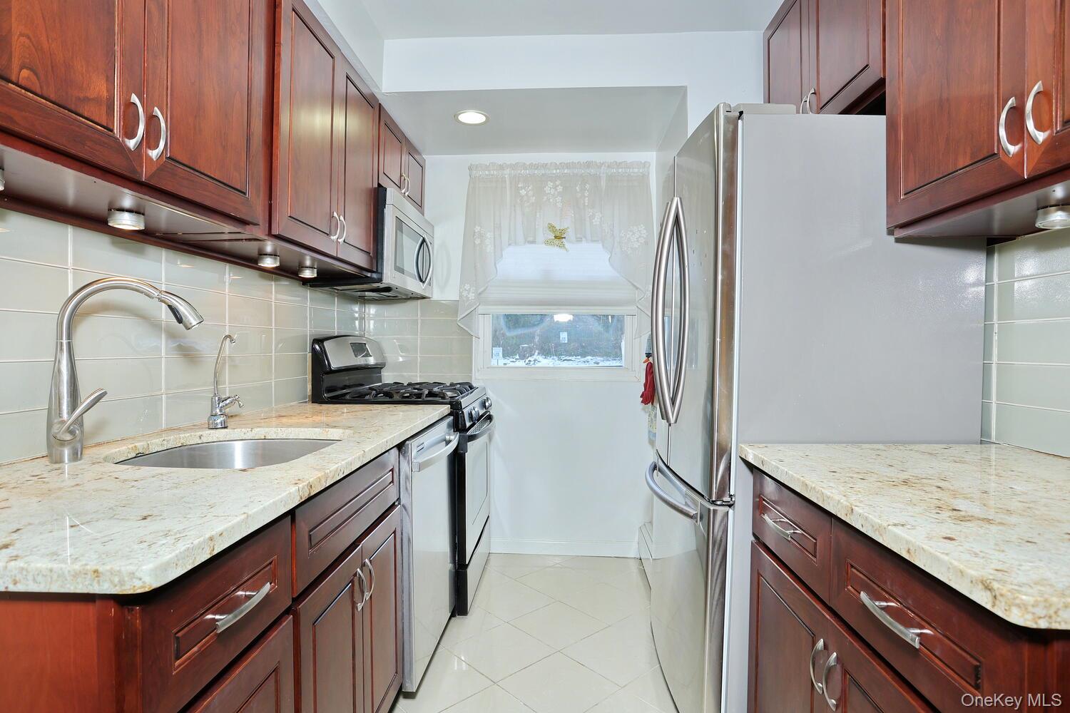 #9 photo, 20 Main Street, 紐約州 Garnerville , NY 10923