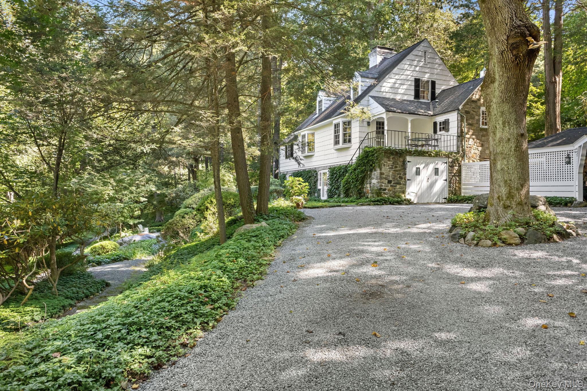 #3 photo, 124 Seven Bridges Road, Chappaqua , NY 10514
