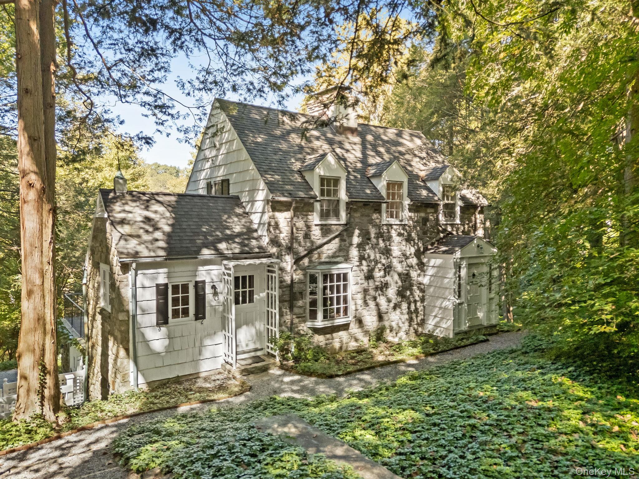 #4 photo, 124 Seven Bridges Road, Chappaqua , NY 10514