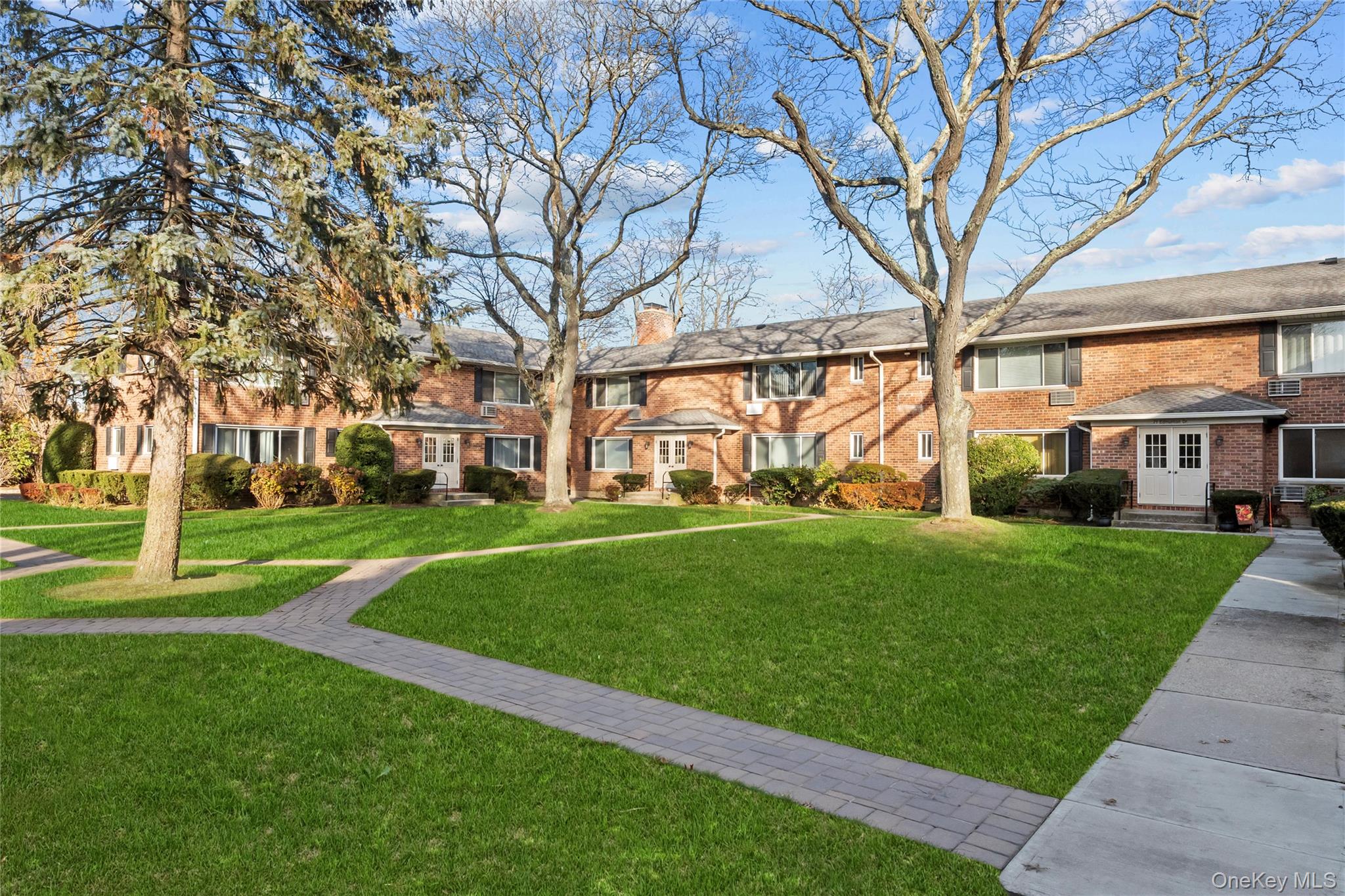 #1 photo, 51 Edmunton Drive, North Babylon , NY 11704