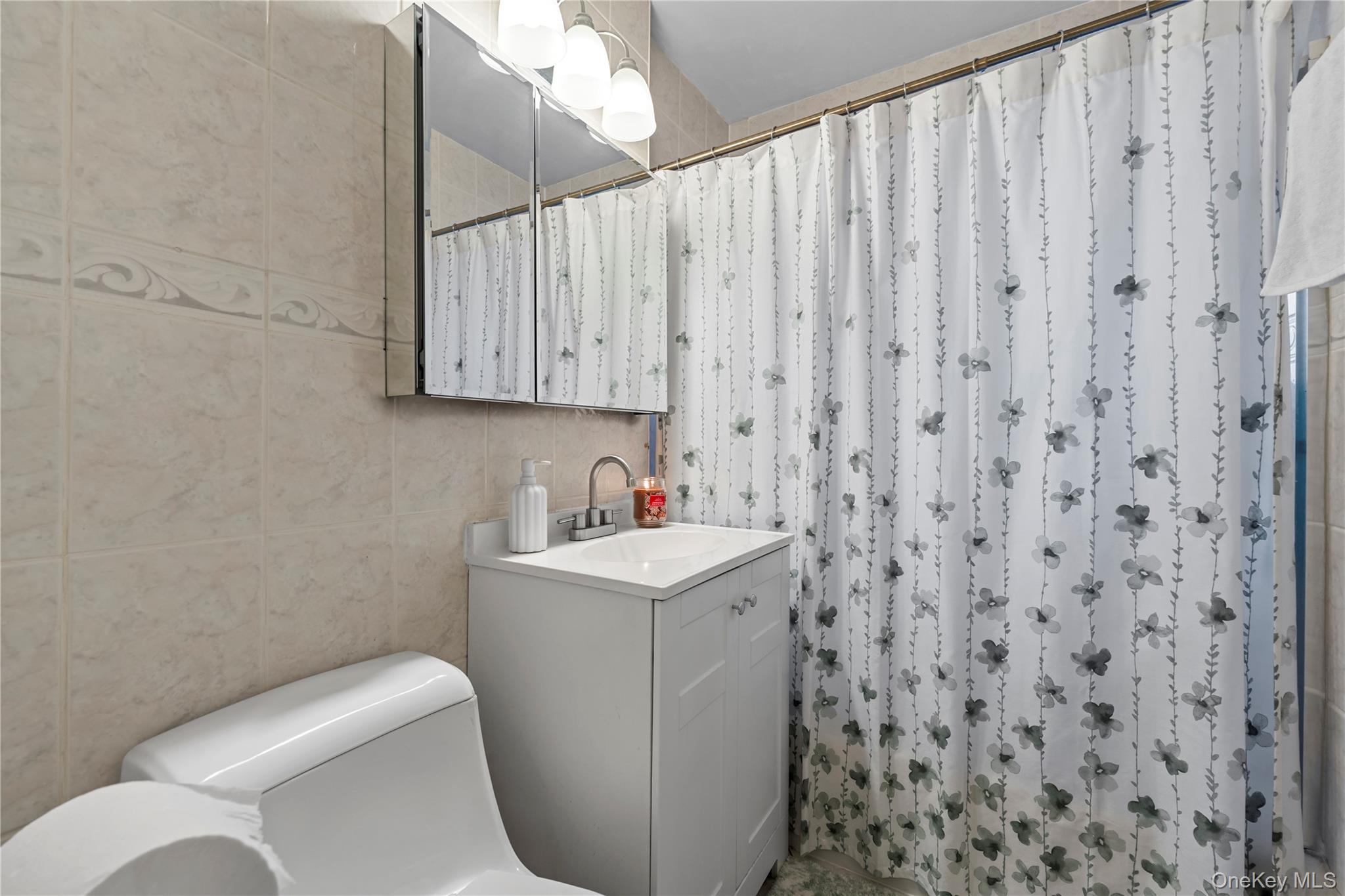 #12 photo, 51 Edmunton Drive, North Babylon , NY 11704