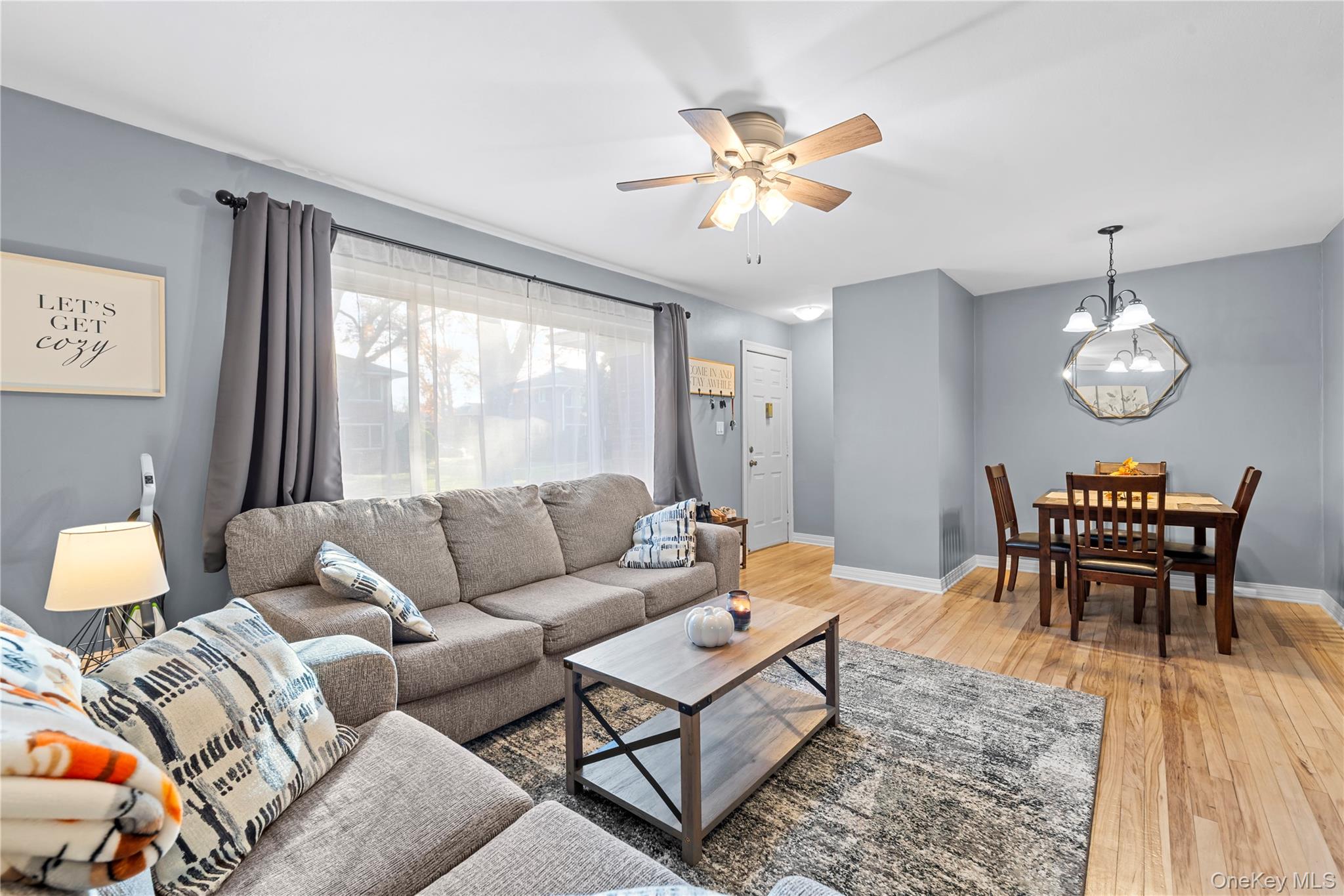 #4 photo, 51 Edmunton Drive, North Babylon , NY 11704