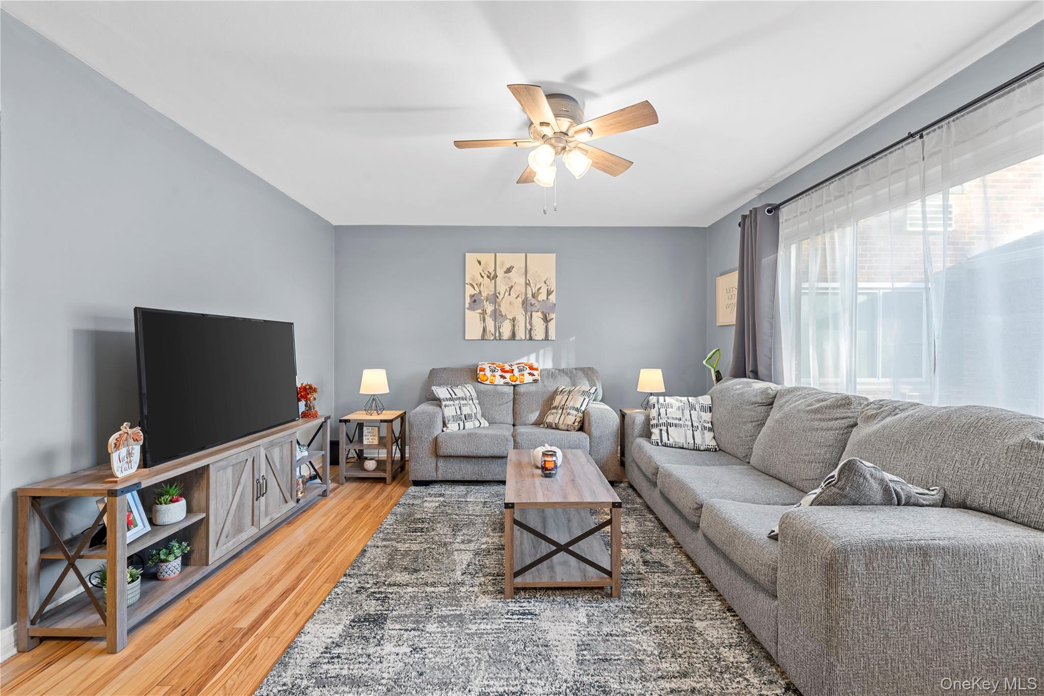 #5 photo, 51 Edmunton Drive, North Babylon , NY 11704