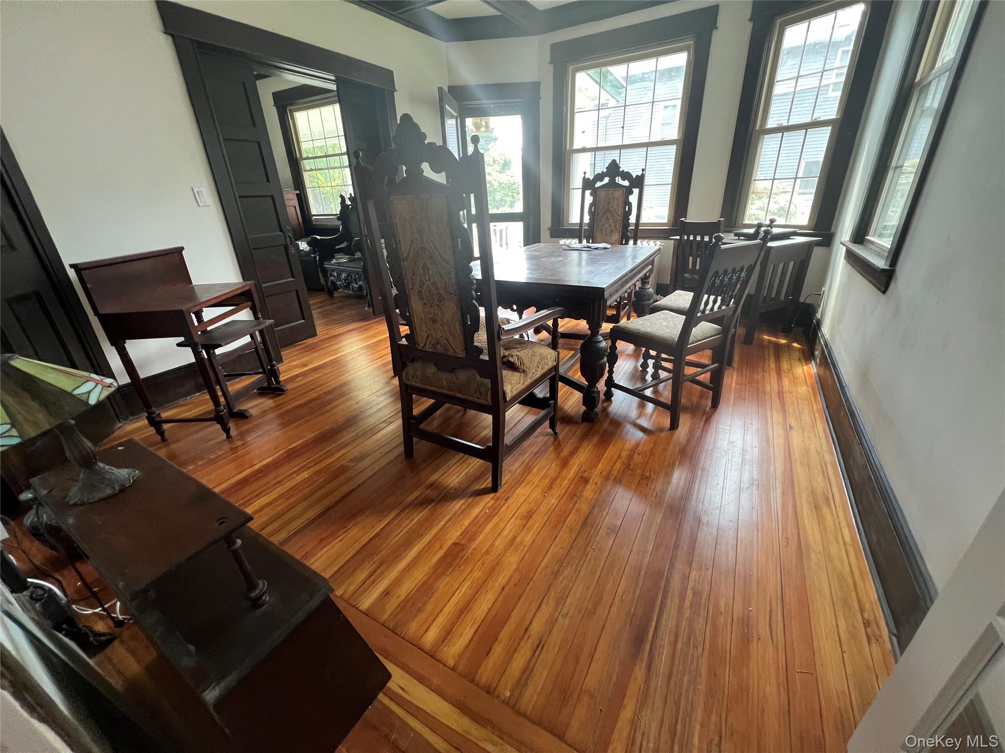 #5 photo, 27 Dosoris Way, Glen Cove , NY 11542