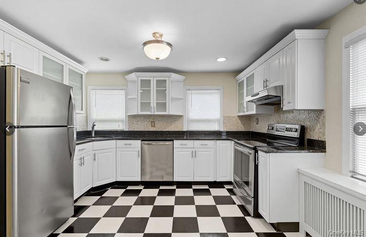 #4 photo, 22 School Street, מחוז נסאו Oyster Bay , NY 11771