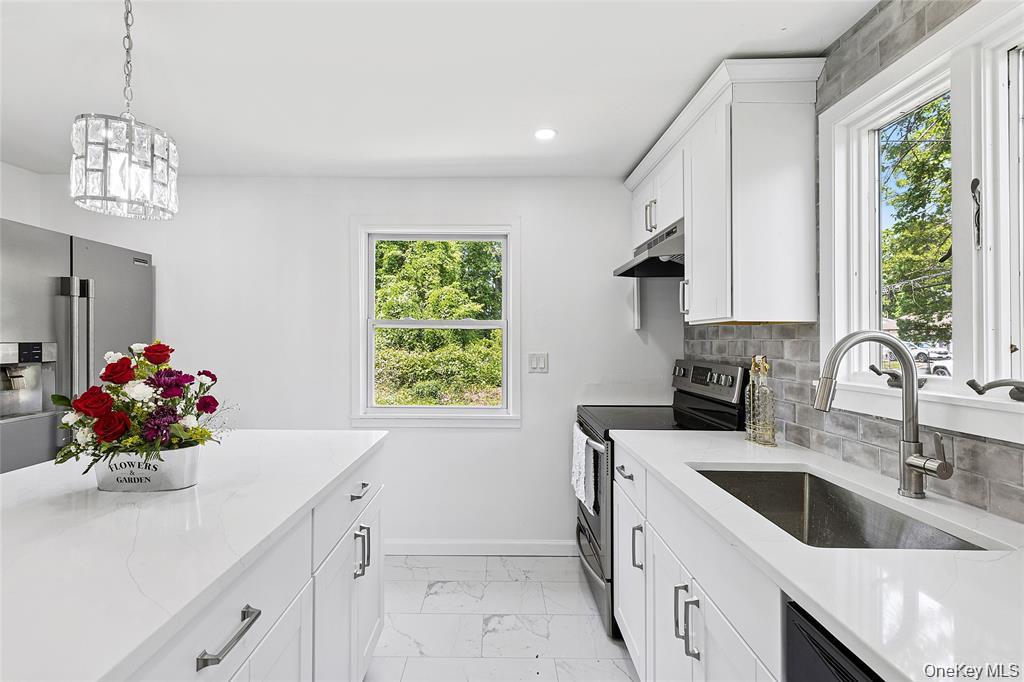 #4 photo, 46 Saint George Drive, সাফোক কাউন্টি Shirley , NY 11967