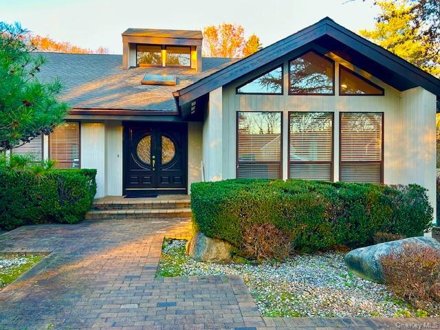 #2 photo, 5 Carman Court, Dix Hills , NY 11746