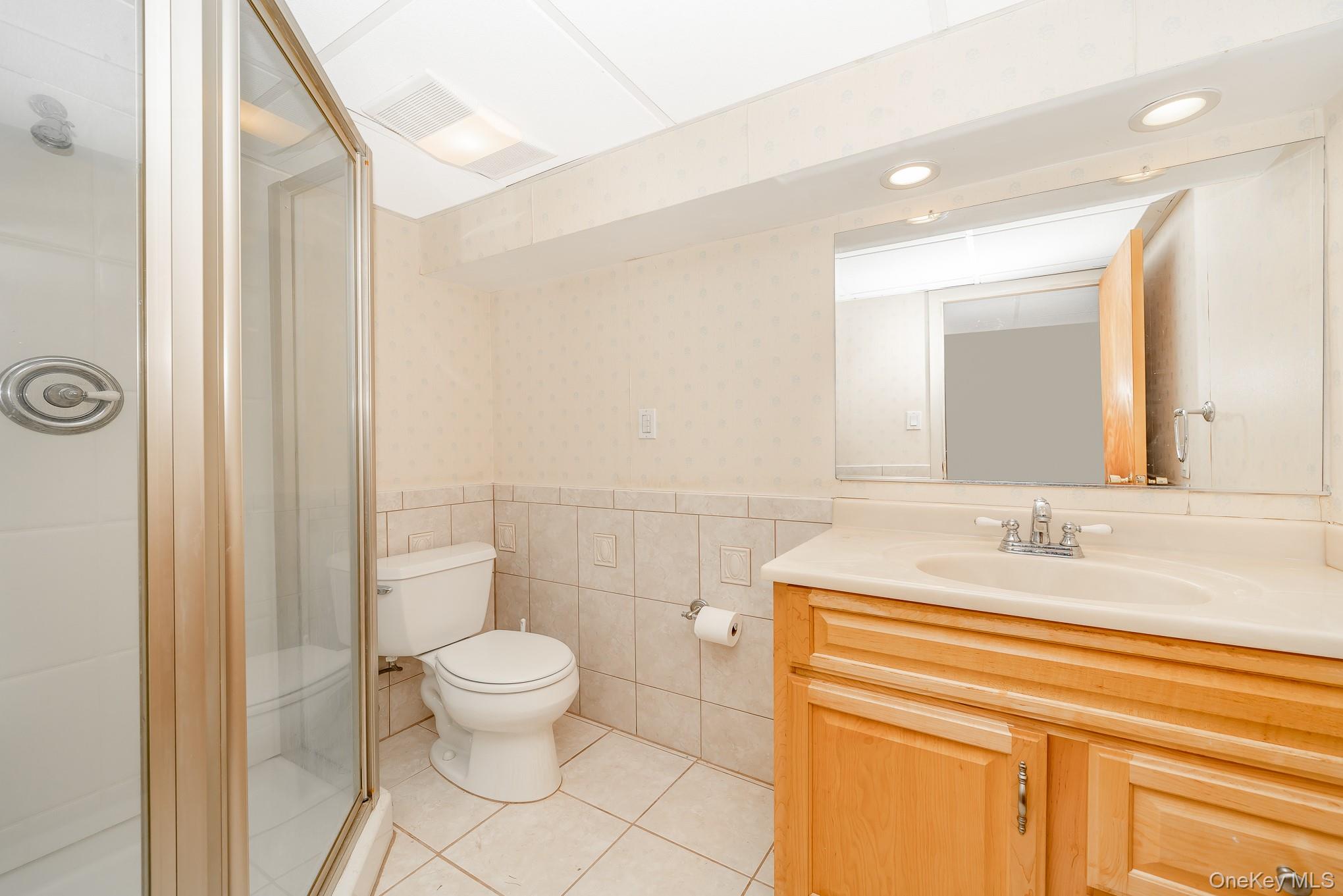 #14 photo, 242 N Pine Street, Massapequa , NY 11758
