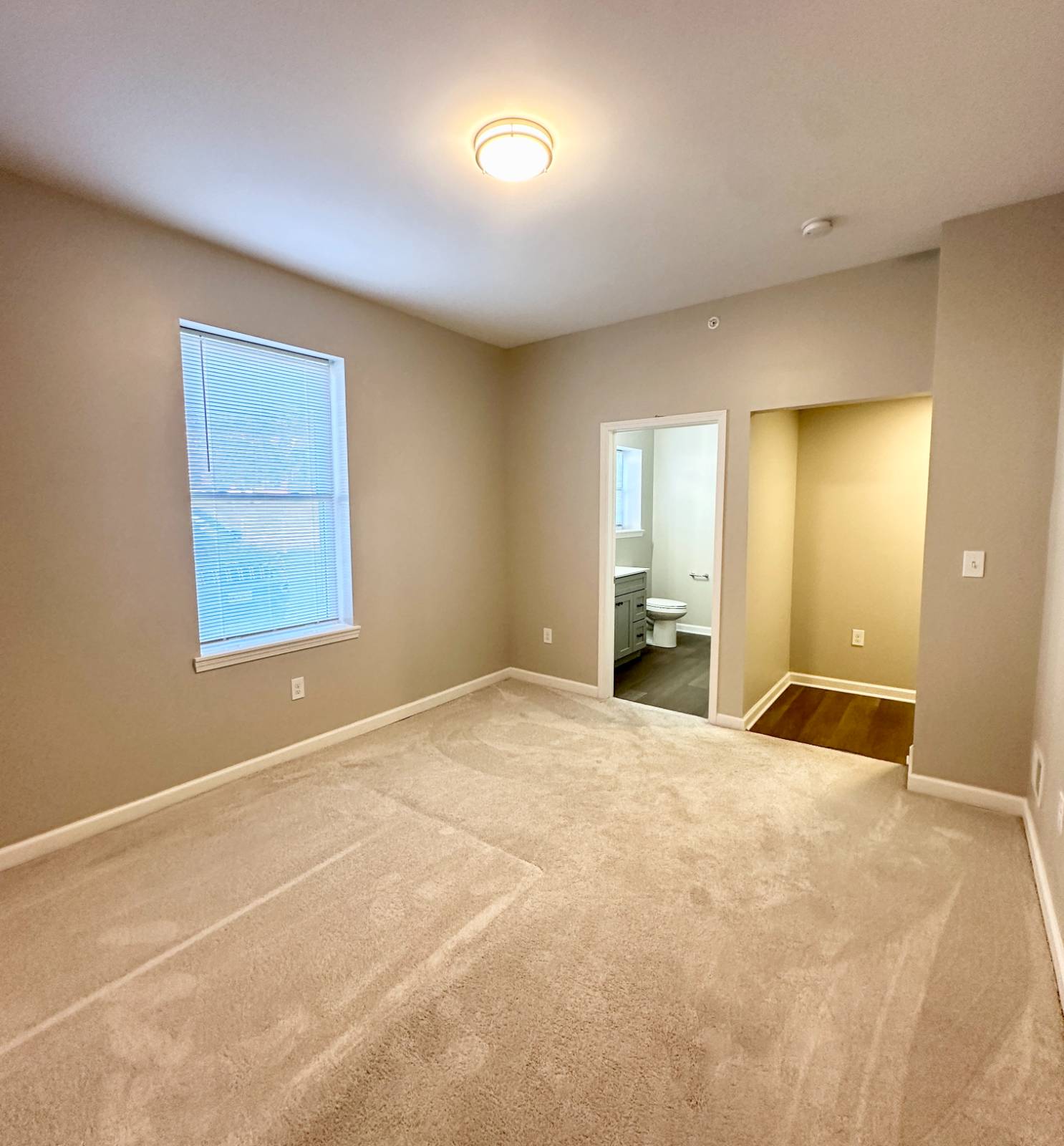 #13 photo, 1 Exchange Street, Albany , NY 12205