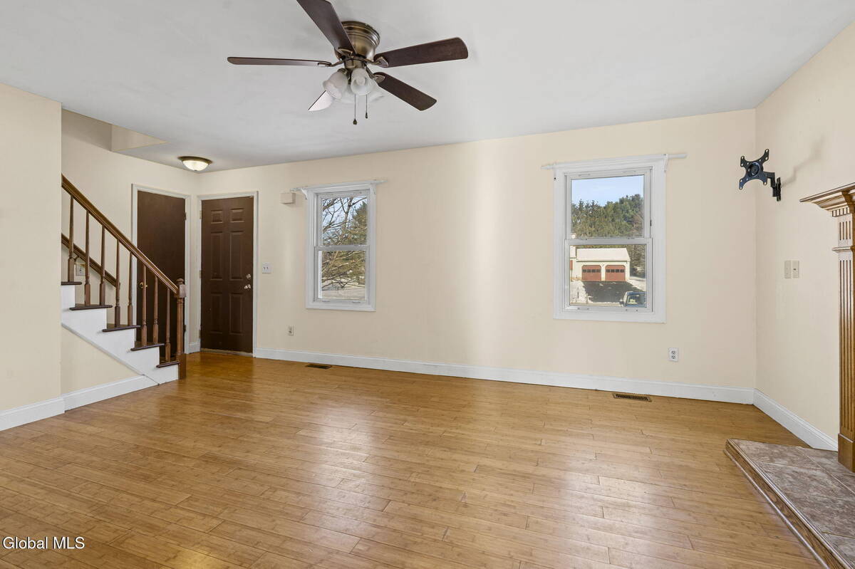 #7 photo, 2 Norland Court, Wilton , NY 12866