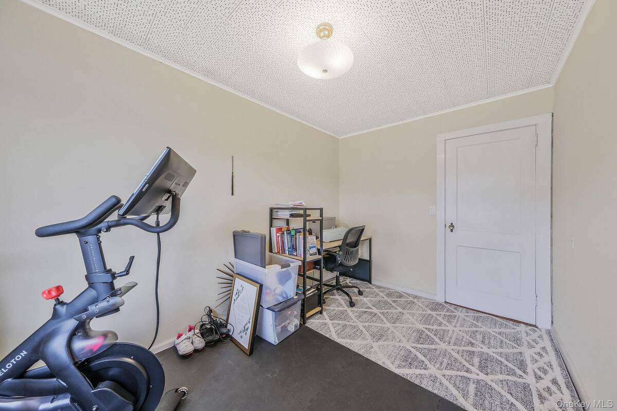 #27 photo, 114 Monroe Avenue, Patchogue , NY 11772