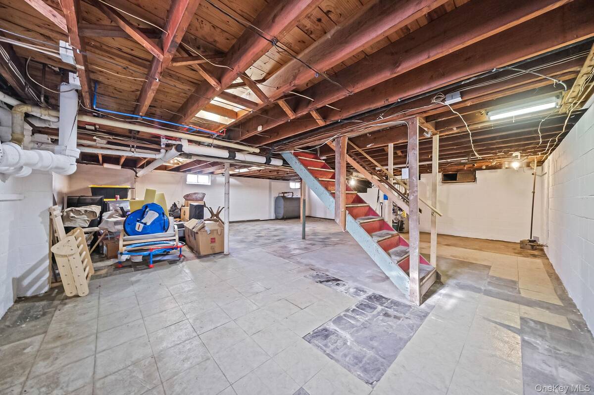 #35 photo, 114 Monroe Avenue, Patchogue , NY 11772