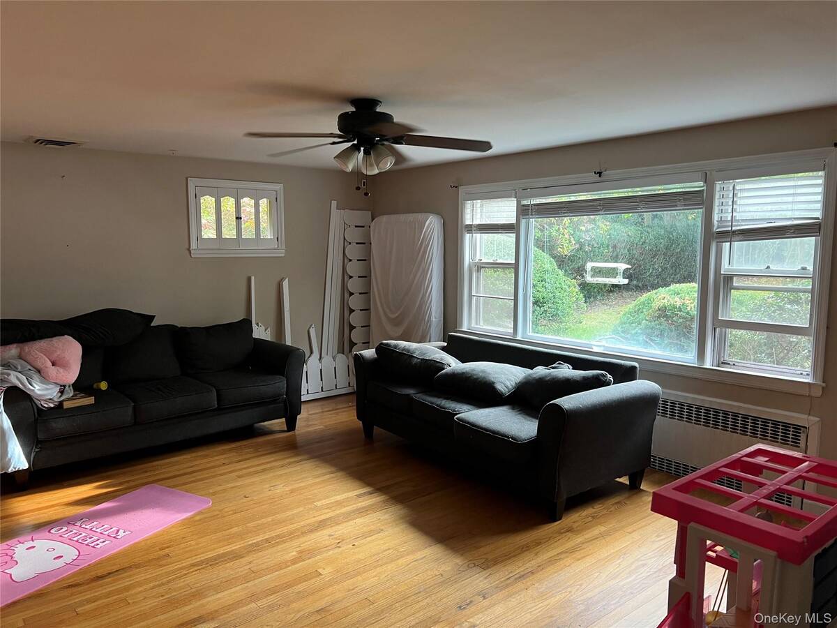 #11 photo, 118 Nassau Road, Huntington , NY 11743