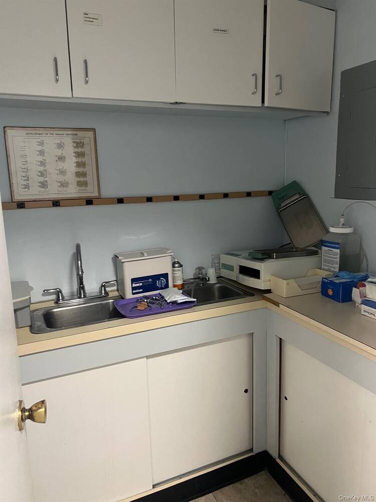 #5 photo, 118 Nassau Road, Huntington , NY 11743