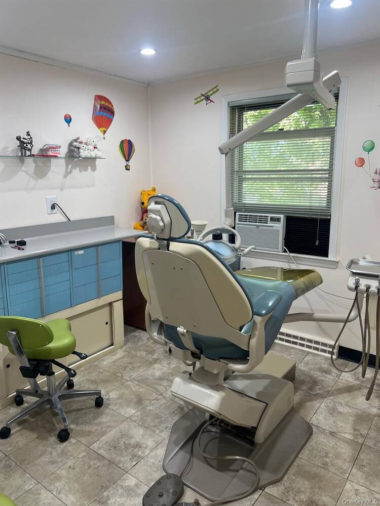 #6 photo, 118 Nassau Road, Huntington , NY 11743