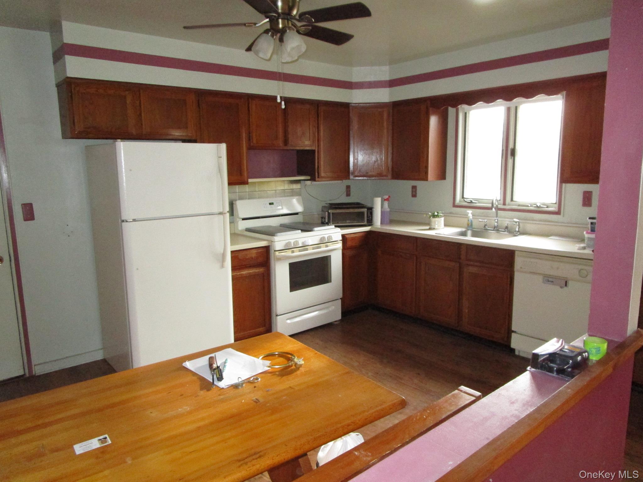 #4 photo, 69 County Route 93, New Hampton , NY 10958