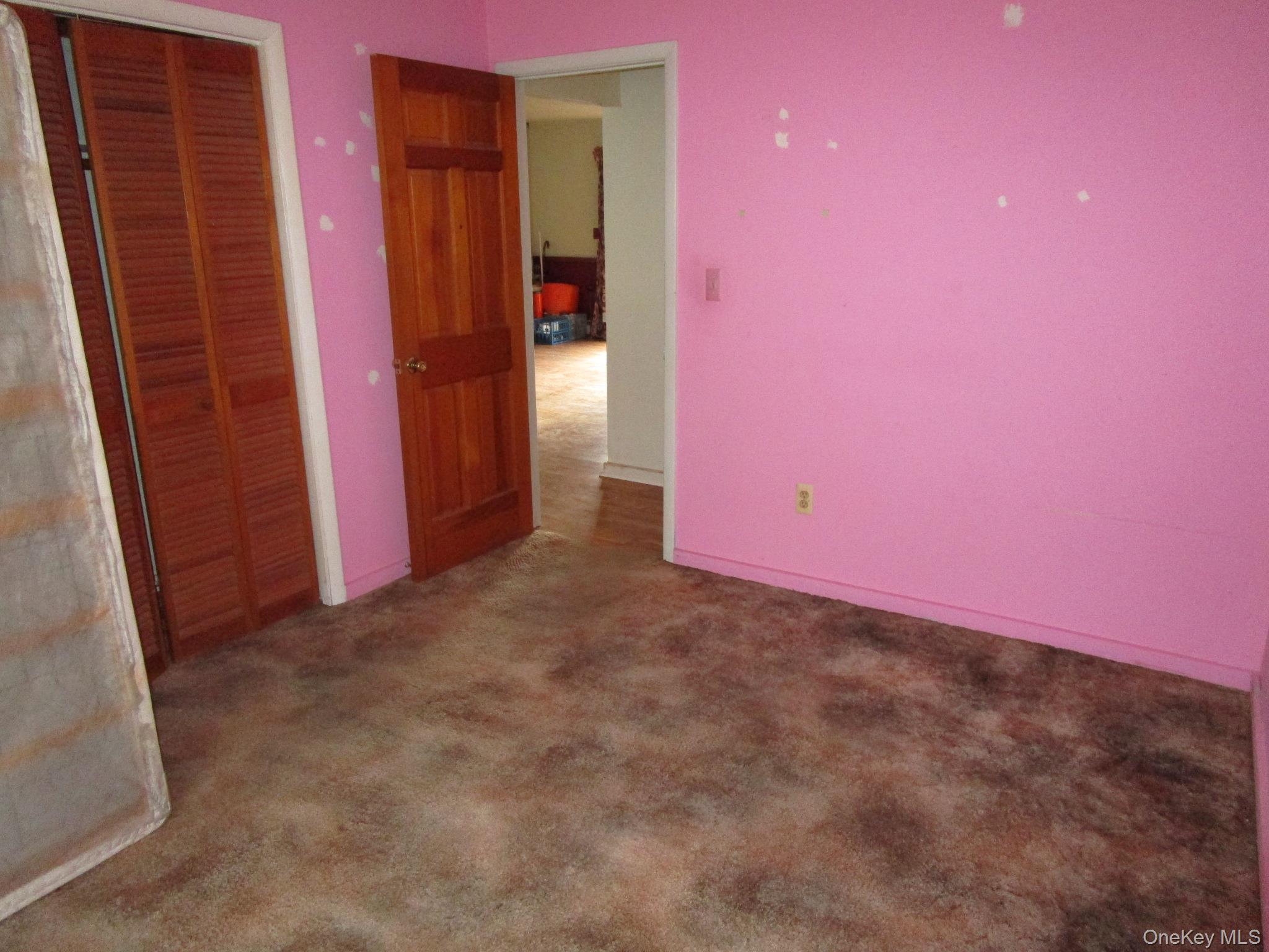 #8 photo, 69 County Route 93, New Hampton , NY 10958