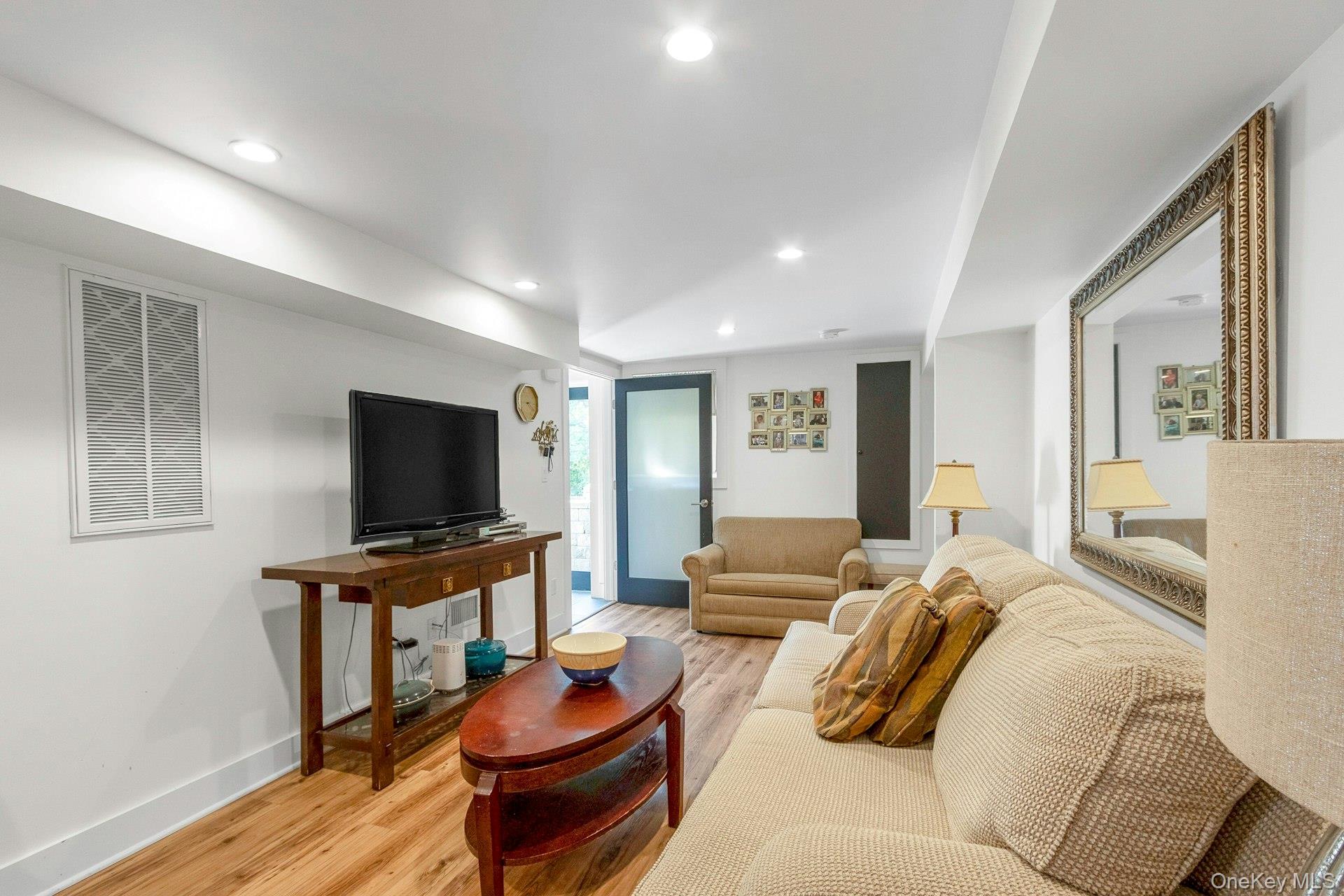 #9 photo, 220 Hudson Terrace, Piermont , NY 10968