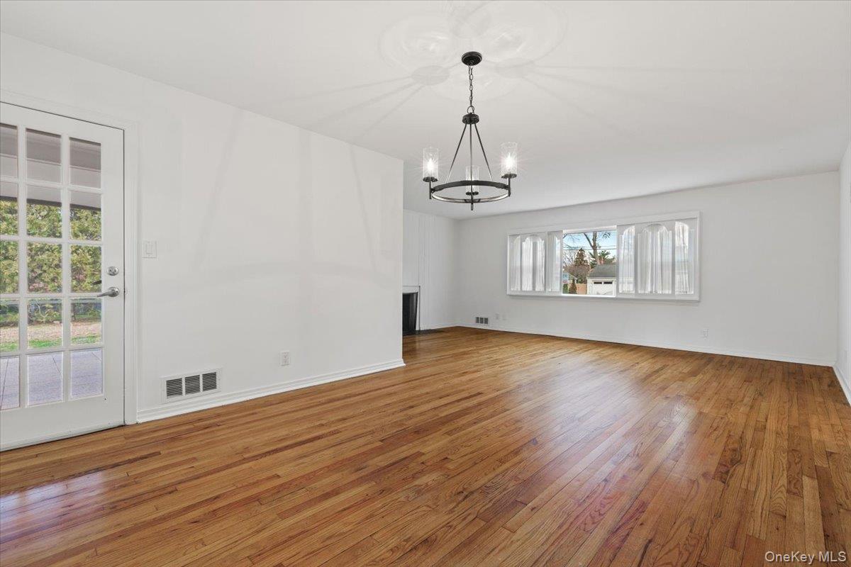 #7 photo, 22 Old Orchard Road, Rye Brook , NY 10573