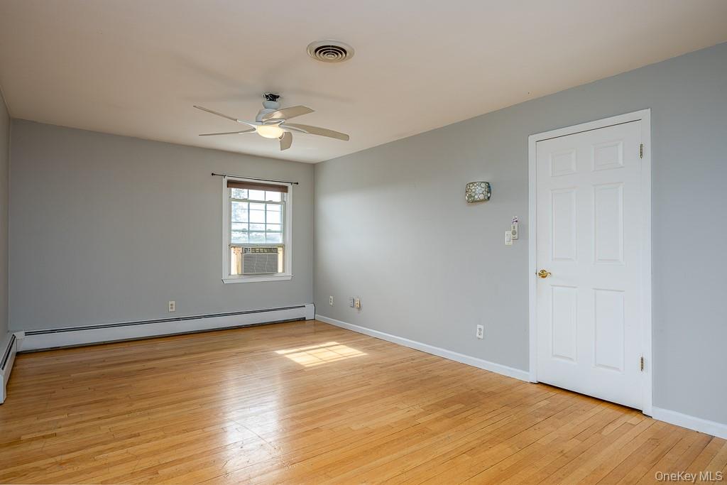 #19 photo, 132 Neptune Drive, Monroe , NY 10950