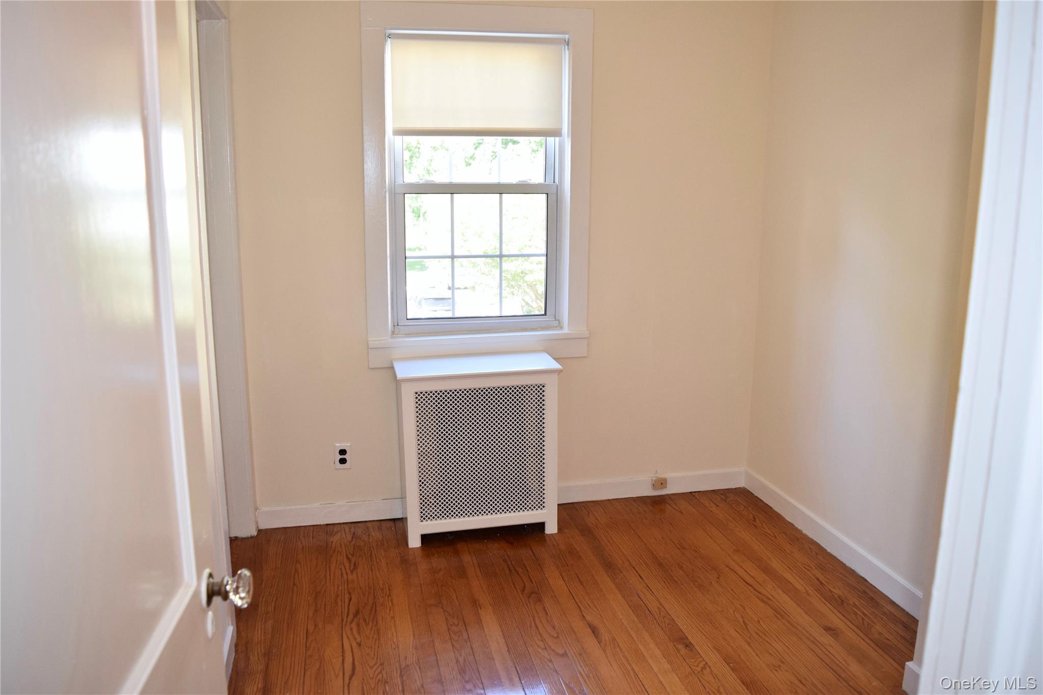 #11 photo, 5 Prescott Square, Bronxville , NY 10708