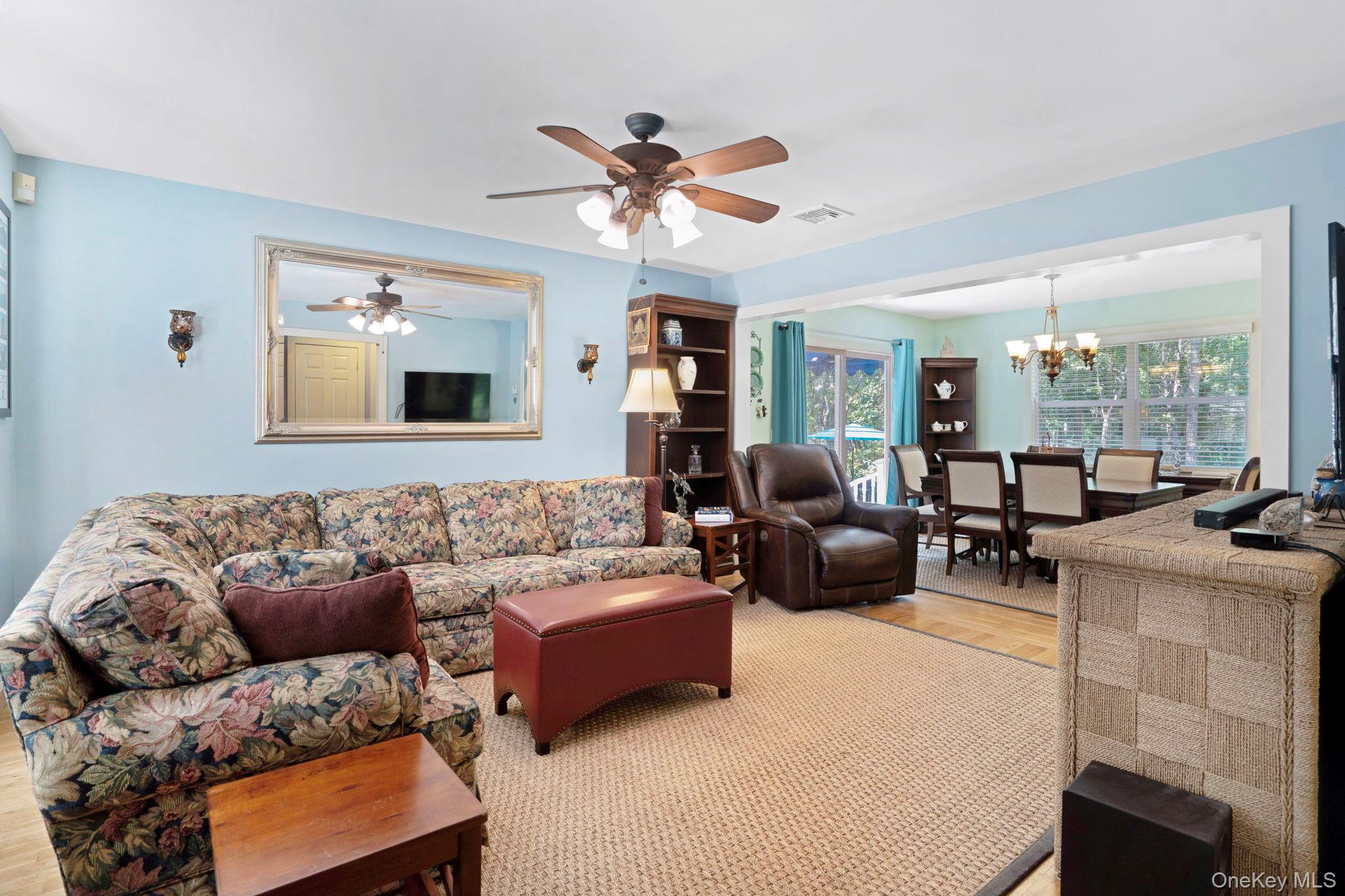 #4 photo, 20 Deborah Drive, 東長島 汉普顿 Westhampton Beach , NY 11978