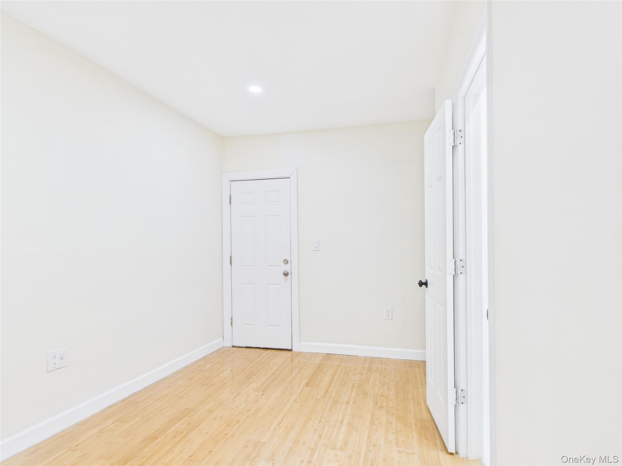 #9 photo, 2516 Curtis Street, East Elmhurst , NY 11369