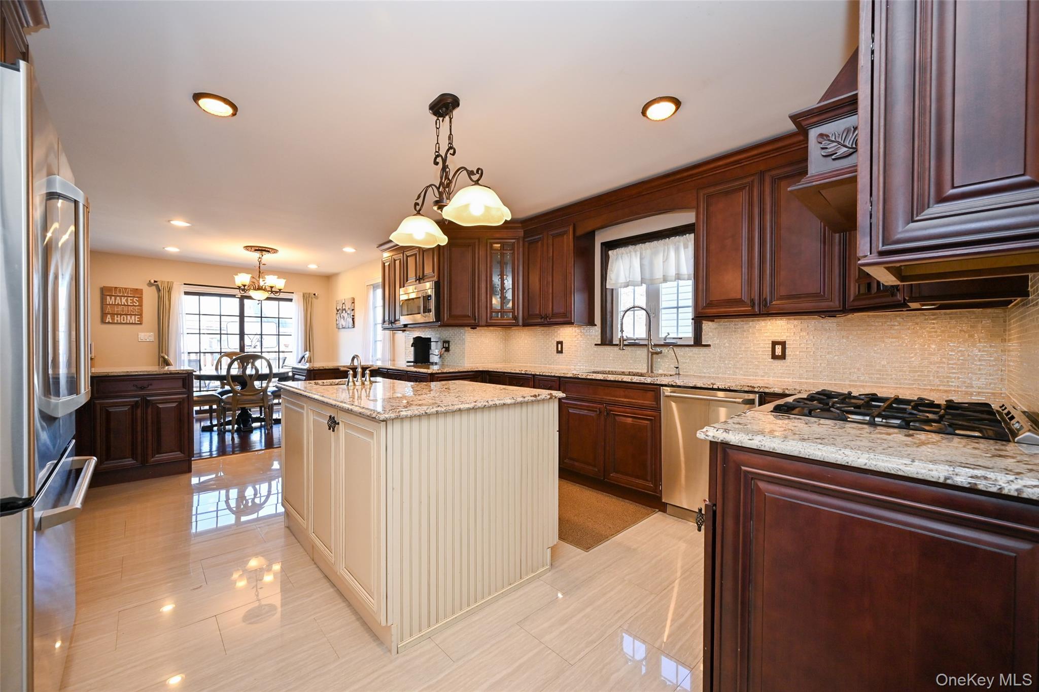 #10 photo, 4940 169th Street, Flushing , NY 11365