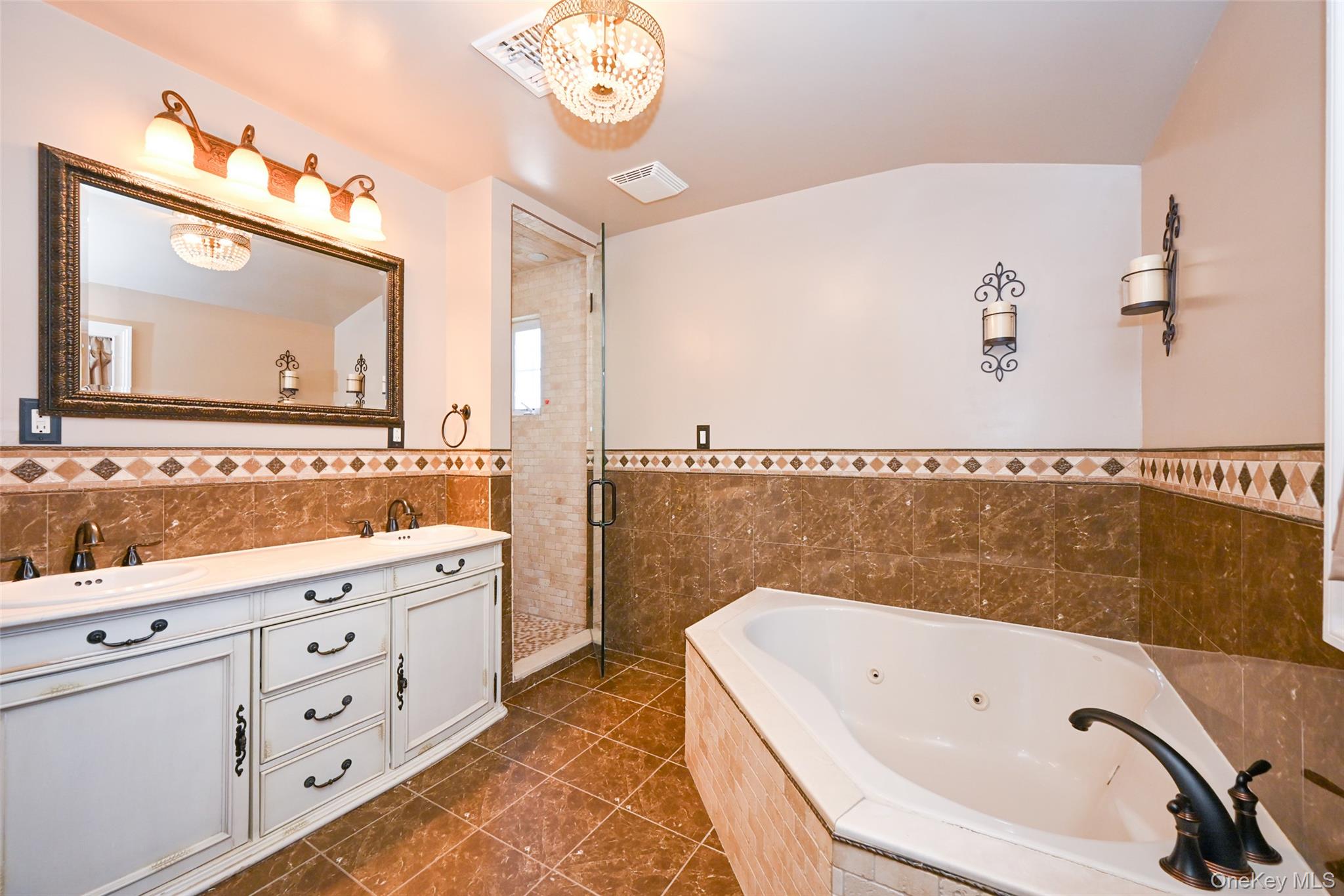 #15 photo, 4940 169th Street, Flushing , NY 11365