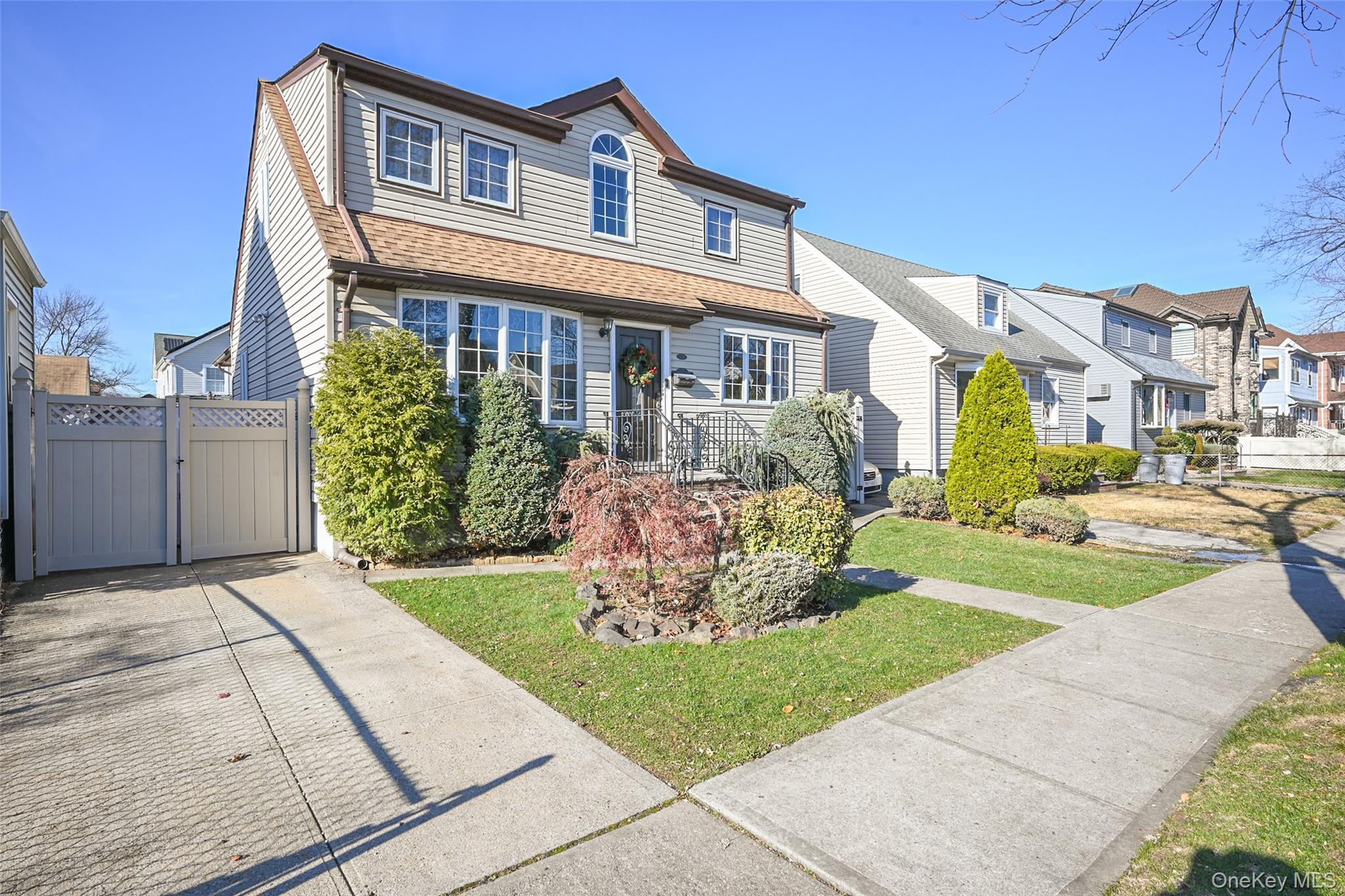 #2 photo, 4940 169th Street, Flushing , NY 11365