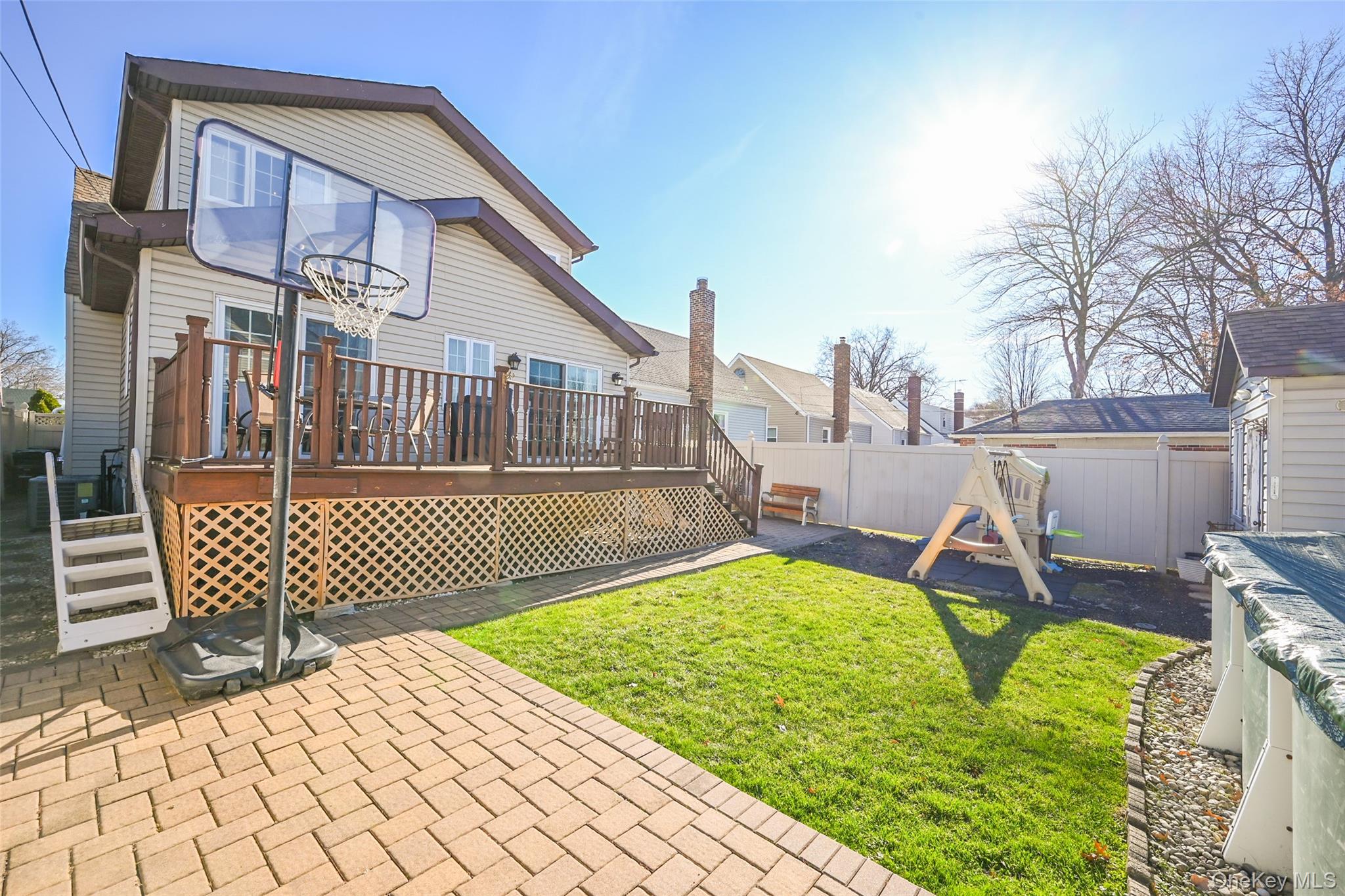 #20 photo, 4940 169th Street, Flushing , NY 11365