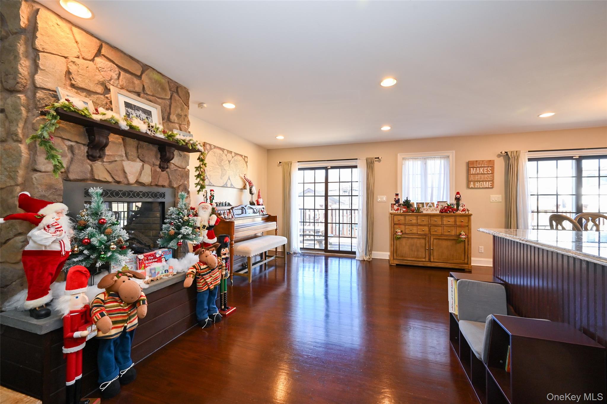 #3 photo, 4940 169th Street, Flushing , NY 11365