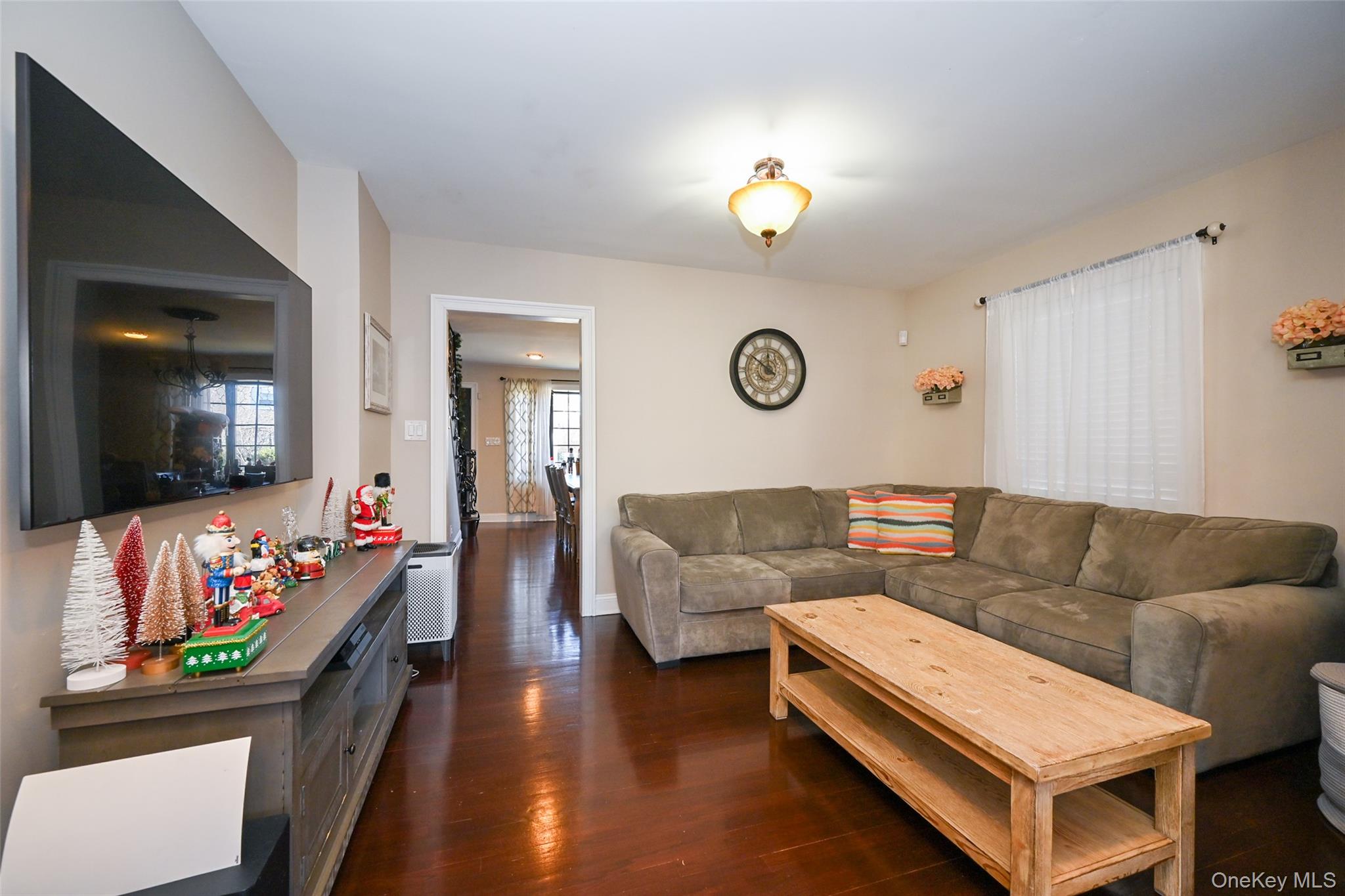 #6 photo, 4940 169th Street, Flushing , NY 11365